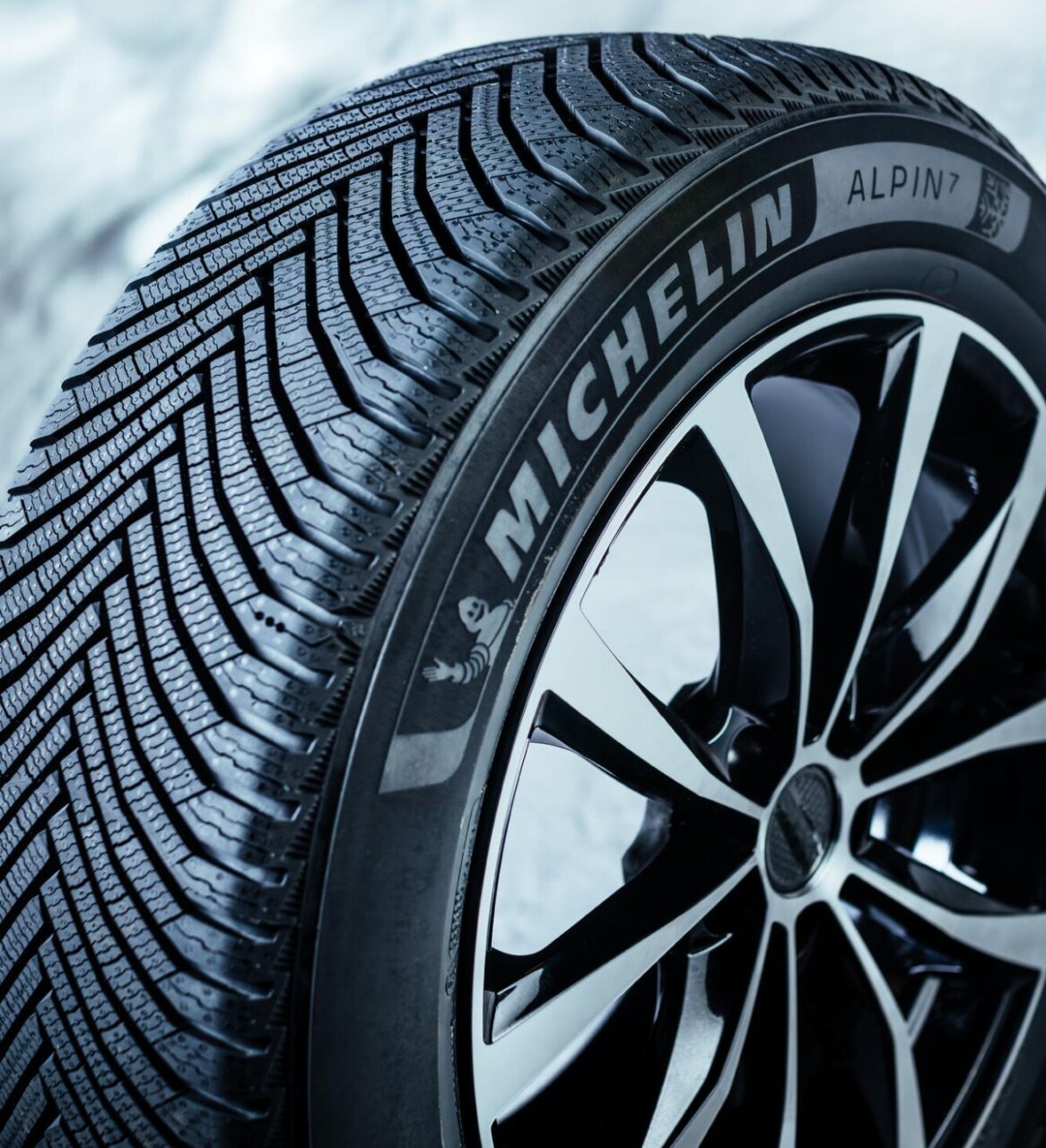 Ελαστικά αυτοκηνίτου MICHELIN ALPIN 7 MI XL 205/55 R17 95V